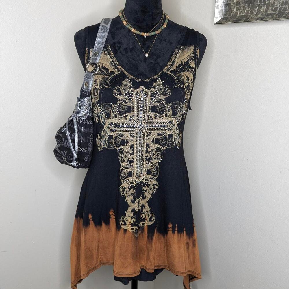 Black sleeveless top with cross design XLarge - Picture 2 of 8